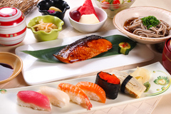 Salmon Teriyaki, Sushi & Soba Set